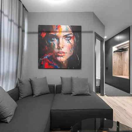 No9, Chic & Modern 2bdr In The Centre Of