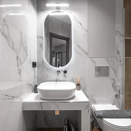 No9, Chic & Modern 2bdr In The Centre Of *